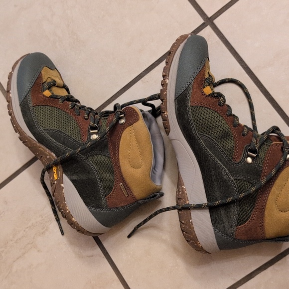 SOLD NEW Dansko Pine Posy Leather Hiking Boot Vibram Sole Size US 8.5 EU 39 - Picture 6 of 12